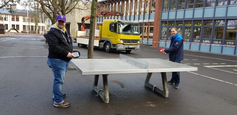 Neue Tischtennisplatten